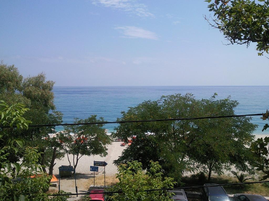 Katerina Hotel Chorefton Bagian luar foto